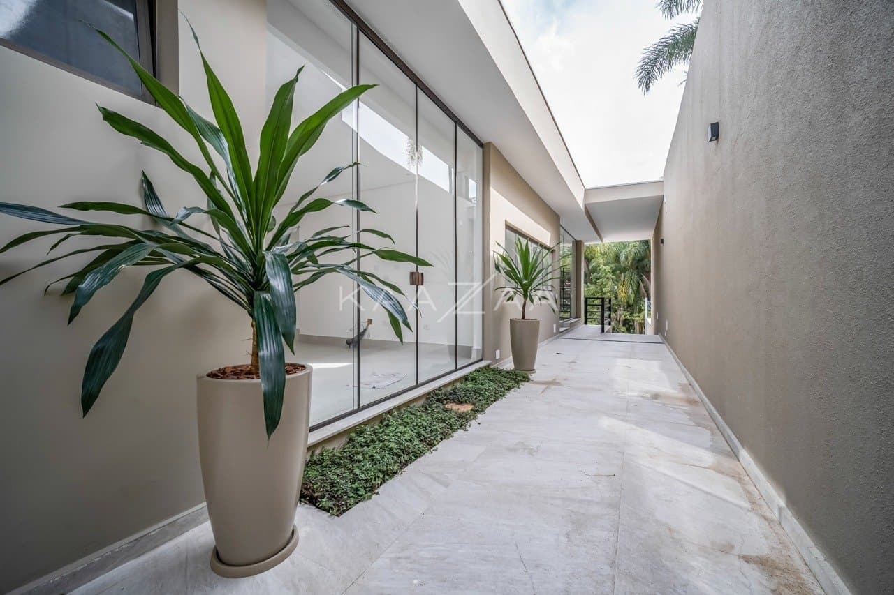 Venha conhecer essa casa e transforme-a no seu refúgio de tranquilidade no Jardim Guedala. - Foto 15