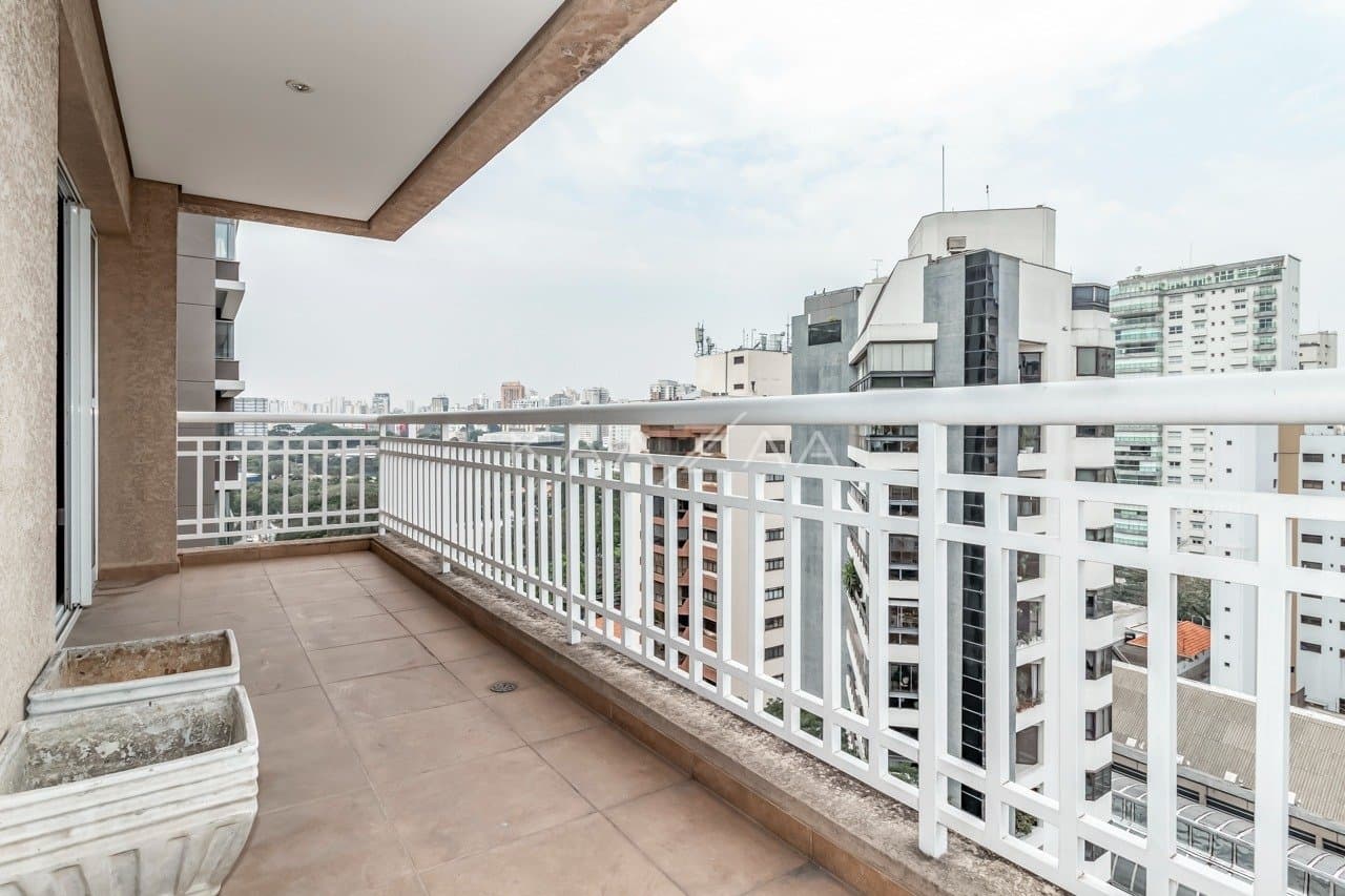 Reformada para te receber. Cobertura duplex com vista livre em Moema. - Foto 9