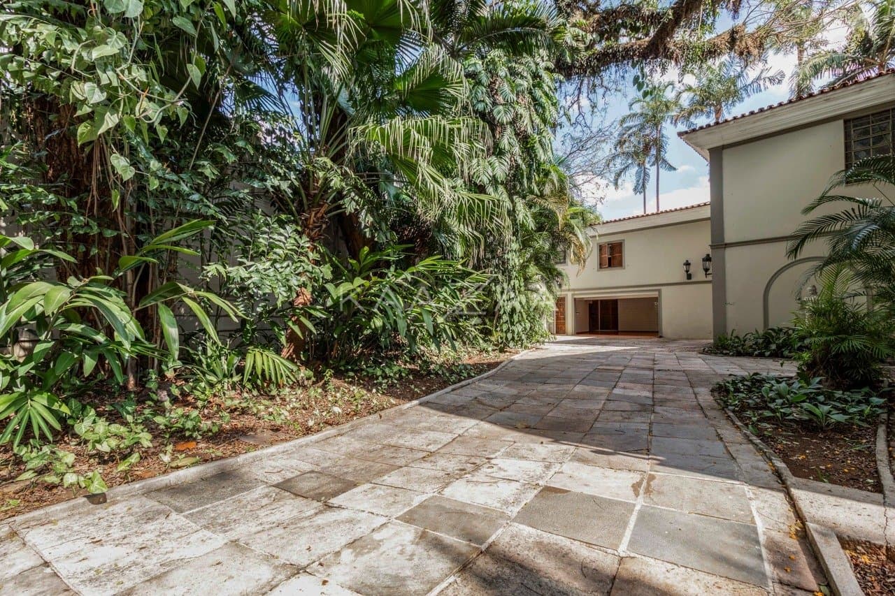Casa cheia de estilo e completa em conforto, no Jardim América. - Foto 43