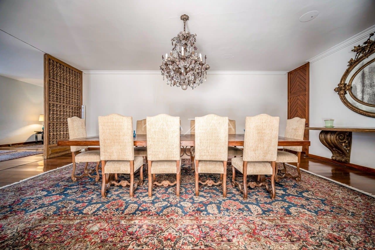 Excelente casa modernista, com lindo jardim em um amplo terreno no Jardim Europa. - Foto 18