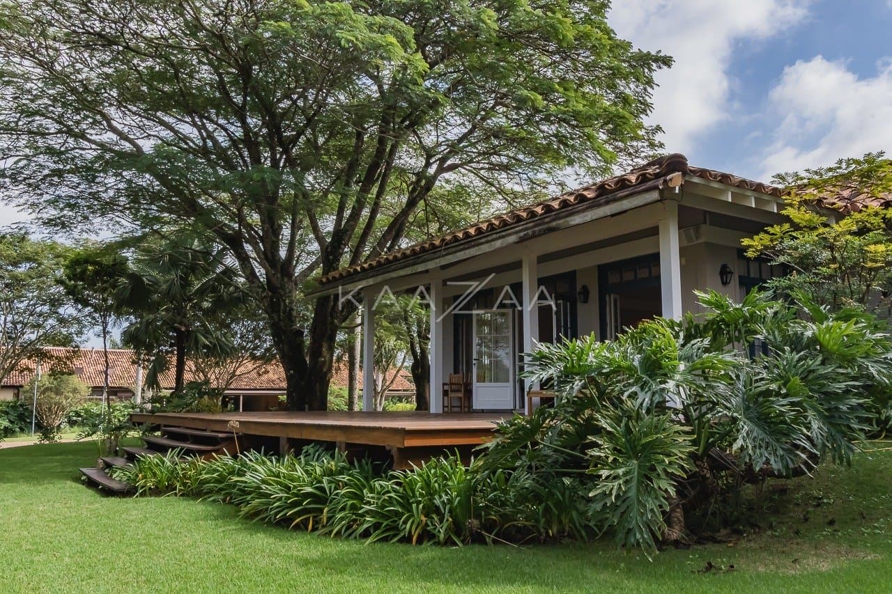 Linda paisagem e ares coloniais são o charme desta casa no condomínio Quinta da Baroneza. - Foto 29