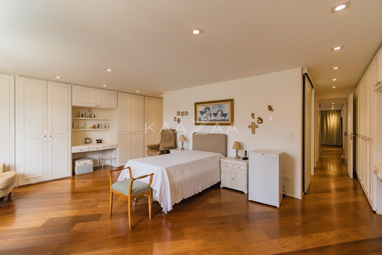 Casa espaçosa com 555 m² de bem-estar em Alto de Pinheiros, perfeita para receber. - Foto 45